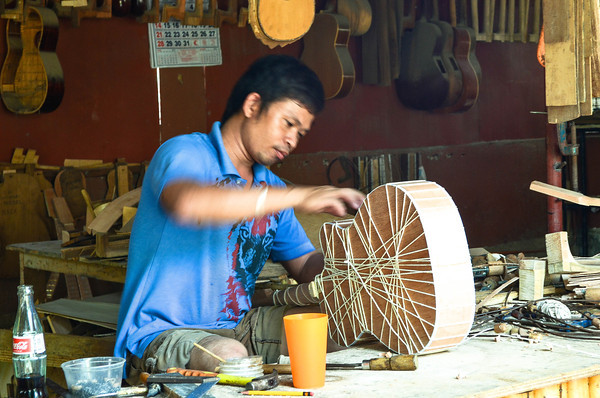 Alegre Guitar Maker