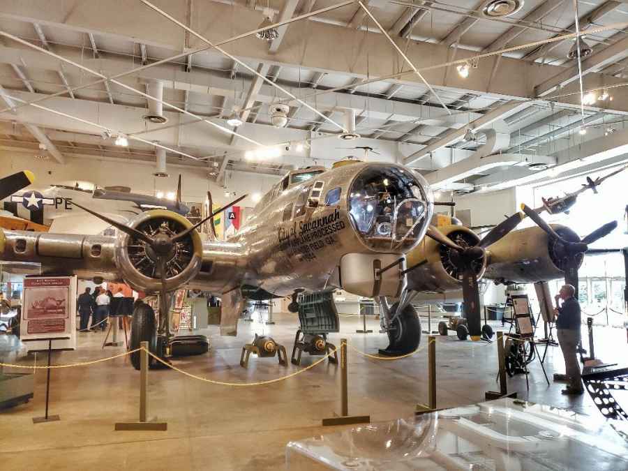 B17 Mighty Eighth Museum