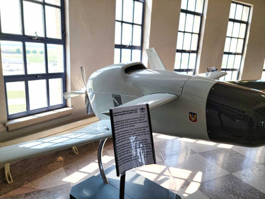 Boeing 200 Seek Spinner