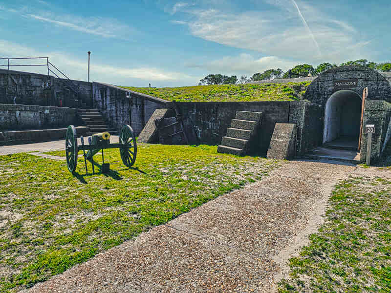 cannon at Ft Gaines