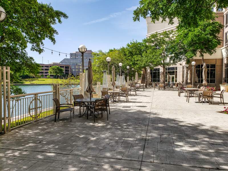 outside patio Dallas Marriott Las Colinas