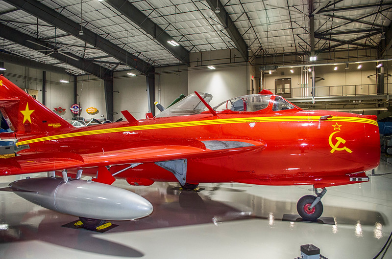 MIG 17