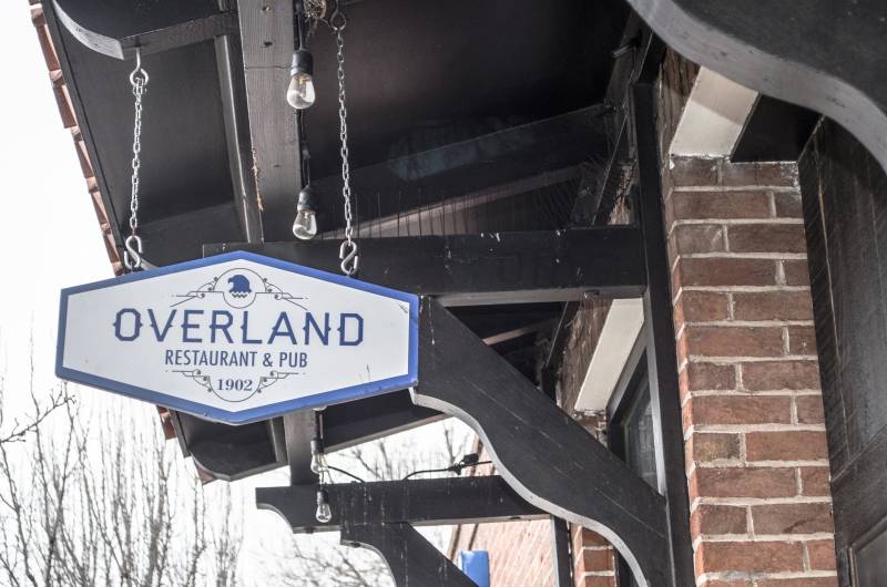 Overland Park Restaurant and Pub
