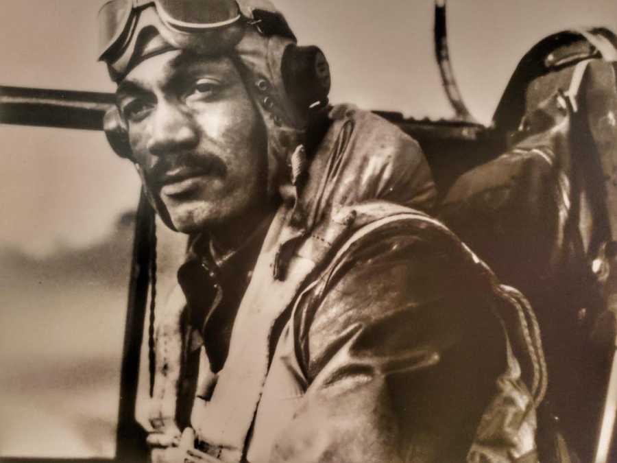 Pilot Tuskegee Airmen